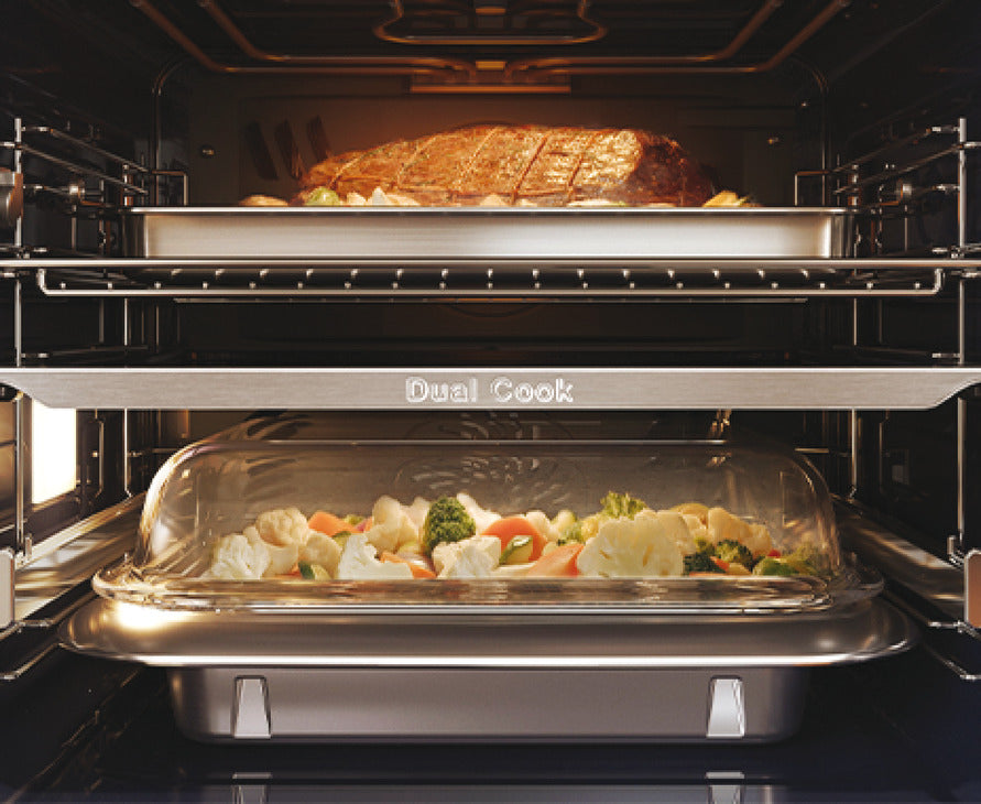 Samsung Series 5, Smart Oven, with Pyrolytic Cleaning, Air Fry and Steam Assist, Dual Cook Flex™, NV7B5775XAK/U4 - Black