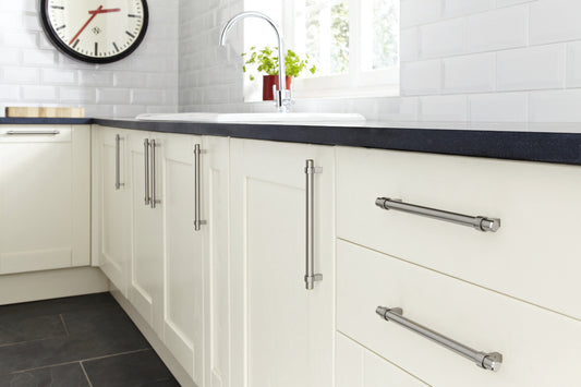 Bar Handle, Steel Bar With Zinc Alloy Feet, Fixing Centres 128-384 mm, Pimlico