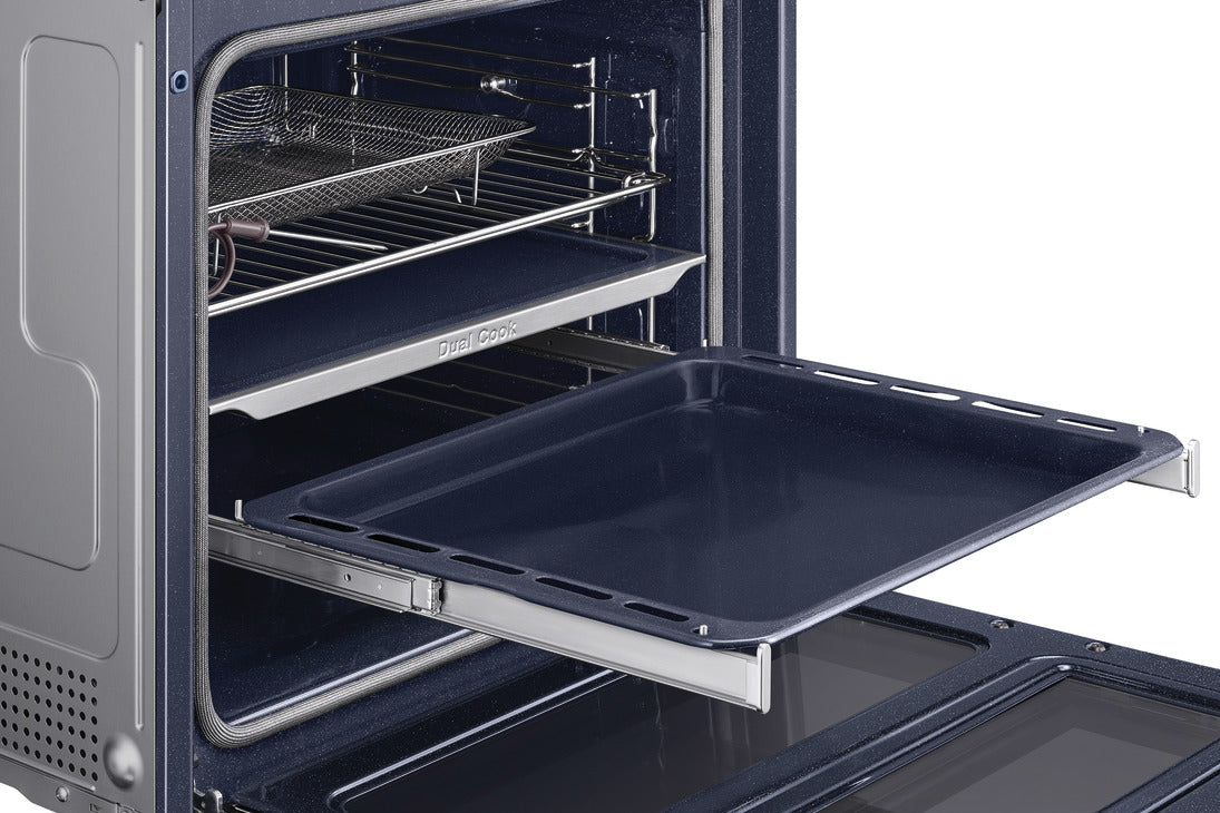 Samsung Series 6 Smart Oven, with Pyrolytic Cleaning, Air Fry and Steam Assist, Dual Cook Flex™, NV7B6795JAK/U4 - Black